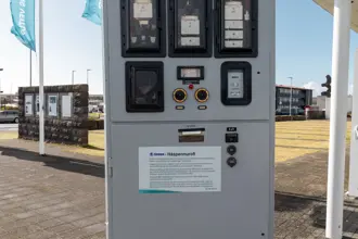 1J4A3010